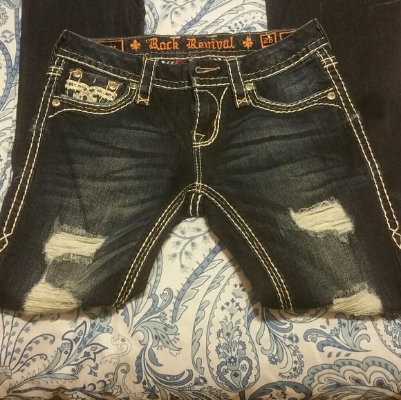 Rock Revival Jeans - Picture 2 of 2